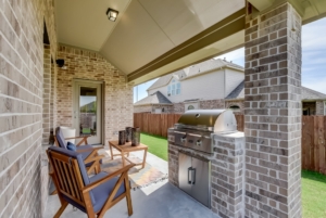 Outdoor Kitchen